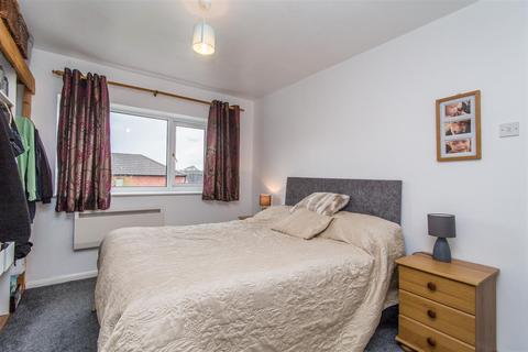 12 The Oaks, Yeoford, Crediton, EX17 5PP