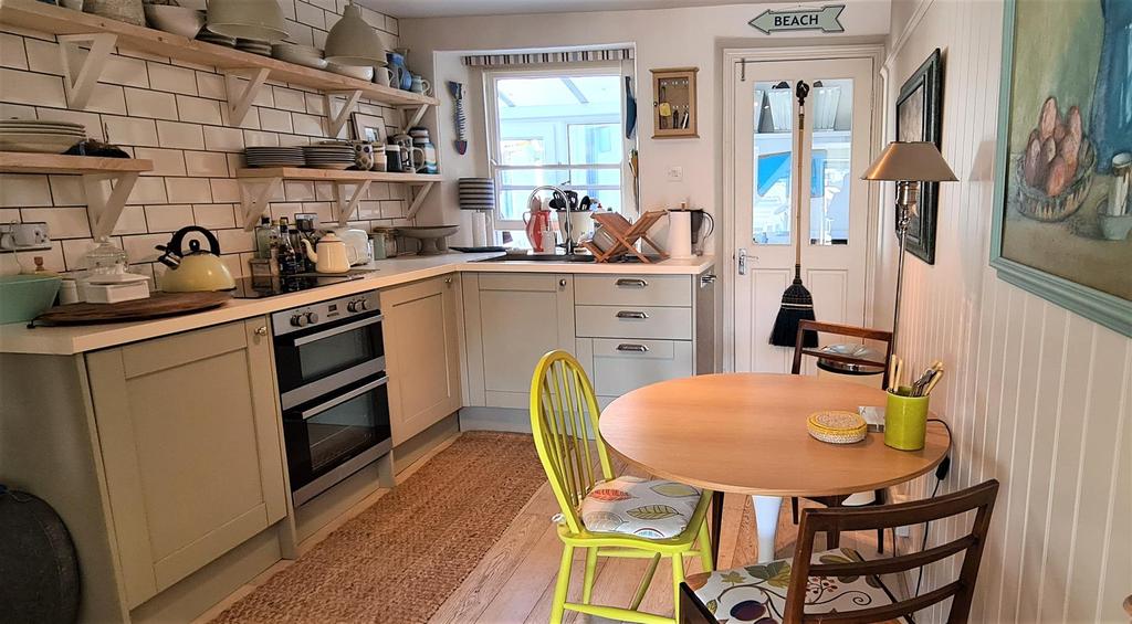 Kitching-dining room.jpg