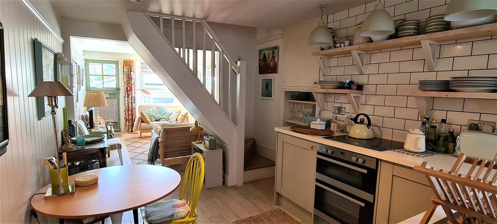 Kitchen-dining room (3).jpg