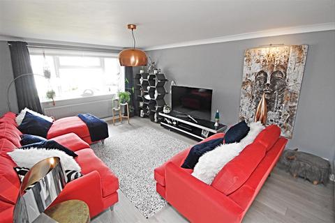 25 Prestwick Close, Bletchley, Milton Keynes, MK3 7RQ