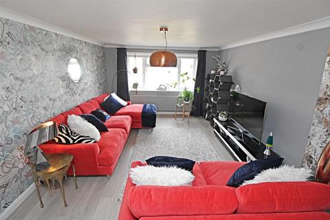 25 Prestwick Close, Bletchley, Milton Keynes, MK3 7RQ