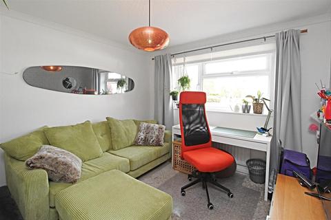 25 Prestwick Close, Bletchley, Milton Keynes, MK3 7RQ