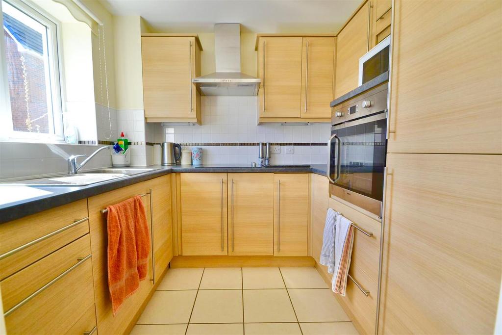 10 EC1 D6 D-EAB7-4 CA4-99 B5-9857 B3 B8986 B.jpeg