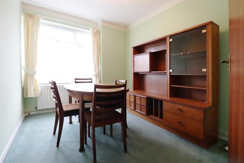 48 Brook Lane, Bexley, DA5 1DR
