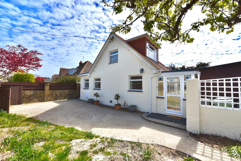 Lane End Road, Bembridge 4 bed detached house for sale £450,000