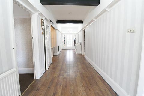 835 Anlaby Road, Hull, HU4 6DJ