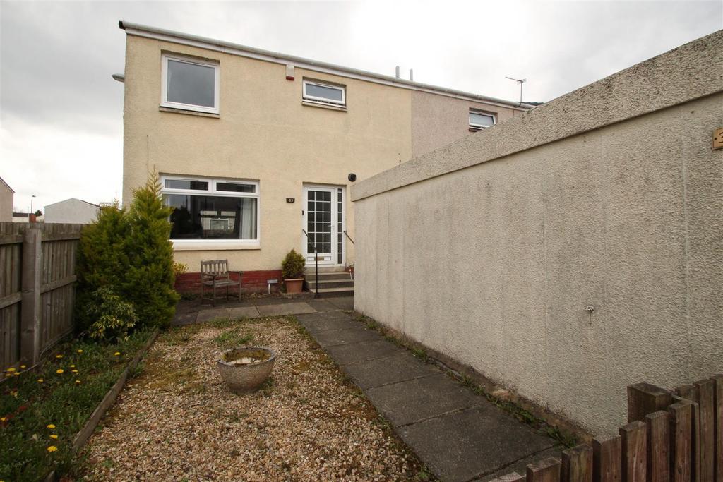 Ambrose Rise, Livingston 3 bed terraced house £142,000