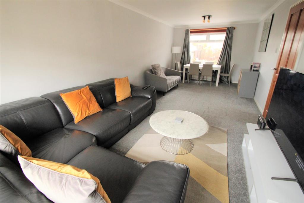Ambrose Rise, Livingston 3 bed terraced house £142,000