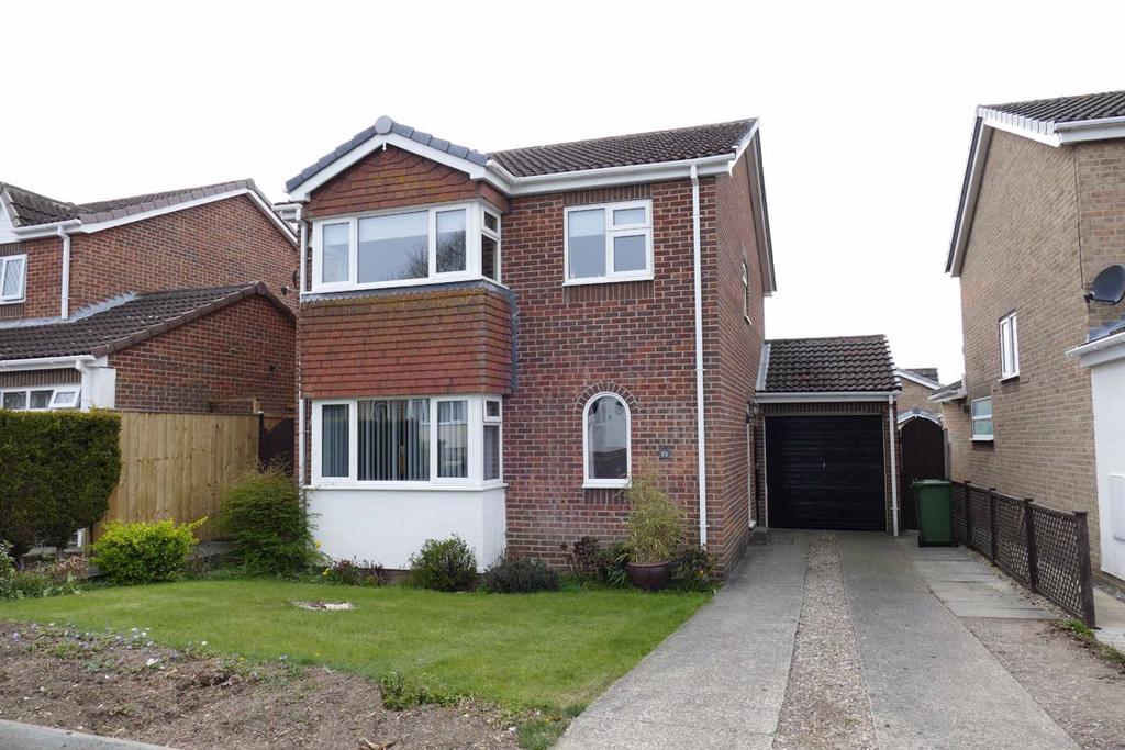 Hill Rise, Market Weighton 4 bed detached house £240,000