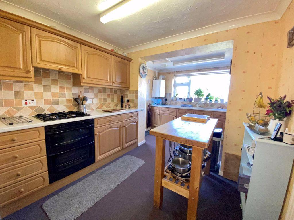 Hill Rise, Market Weighton 4 bed detached house £240,000
