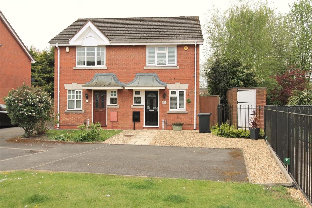 Cameo Drive, Amblecote, Stourbridge, DY8 2 bed semidetached house £185,000