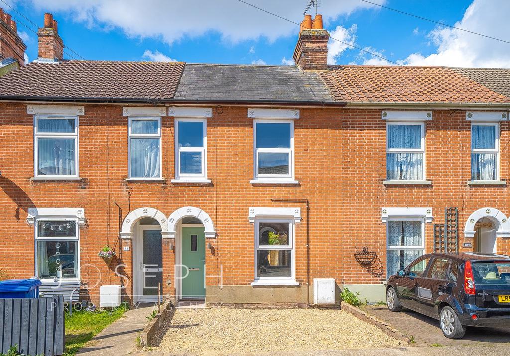 Kemball Street, Ipswich, IP4 2 bed terraced house £220,000