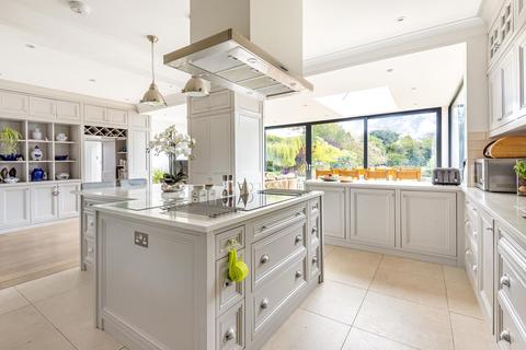 47 Manor Way, Beckenham, BR3 3LN