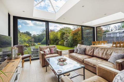 47 Manor Way, Beckenham, BR3 3LN