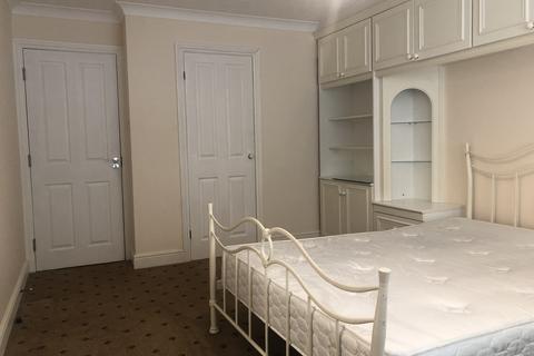 1 bedroom in a house share to rent, Moore Close, Cambridge, Cambridgeshire, CB4