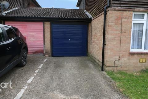 87 Holmedale, Slough, SL2 5RH