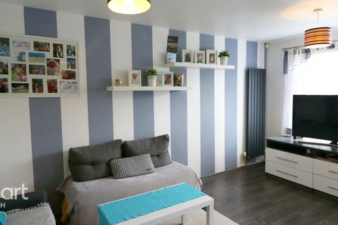 87 Holmedale, Slough, SL2 5RH