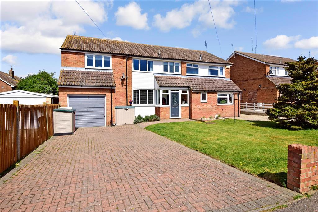 Bradfield Avenue, Teynham, Sittingbourne, Kent 4 bed semidetached