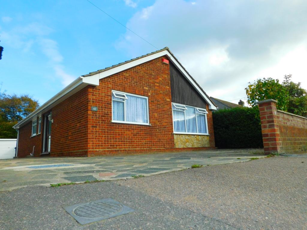 Kings Road, Birchington, CT7 2 bed bungalow £895 pcm (£207 pw)