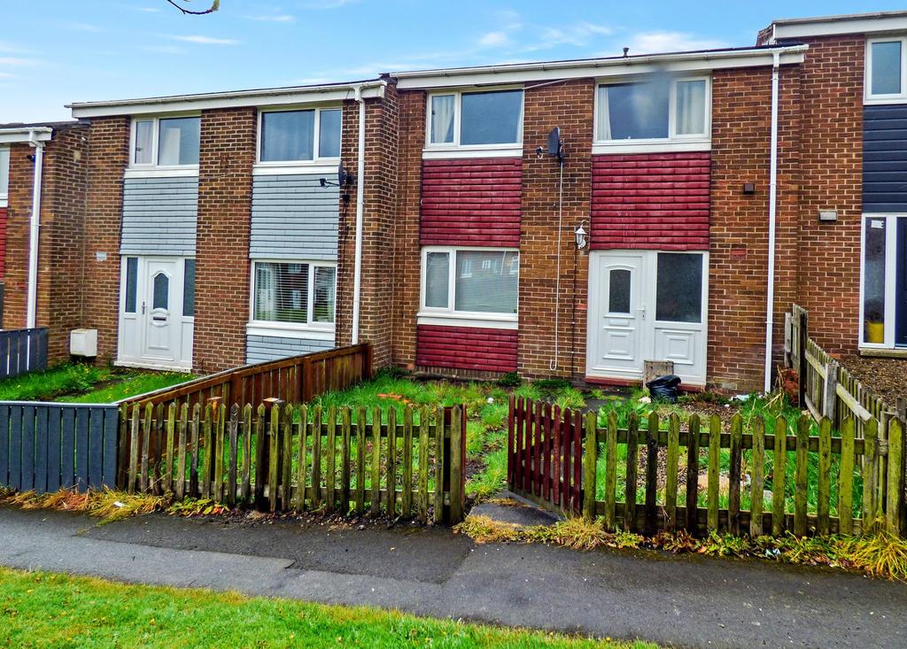 Eastfields, Stanley, Durham, DH9 7DQ 3 bed terraced house £60,000