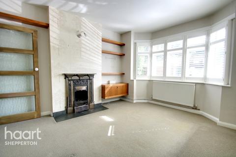 4 Heathlands Close, Sunbury-on-thames, TW16 6PA