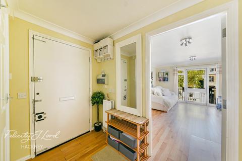84 Tudor Road, London, E9 7RZ