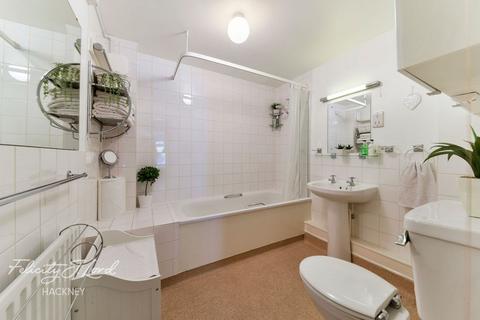 84 Tudor Road, London, E9 7RZ