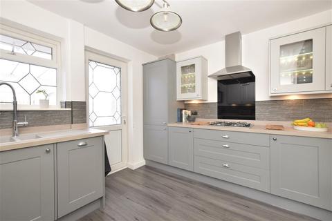 Moffatts Covington Road, Emsworth, PO10 8SY