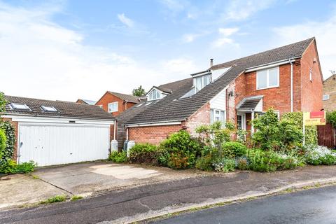 10 Hamilton Road, Thame, OX9 3XY