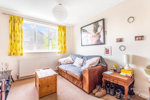 10 Hamilton Road, Thame, OX9 3XY