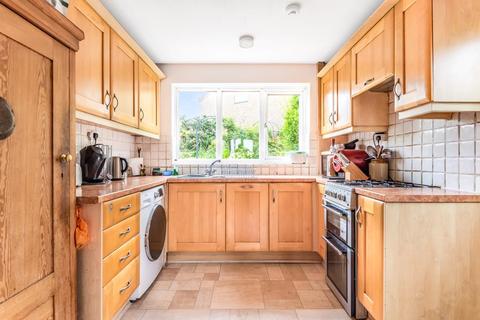 10 Hamilton Road, Thame, OX9 3XY