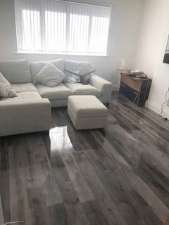 3 bedroom house to rent, Maycroft Avenue, Manchester