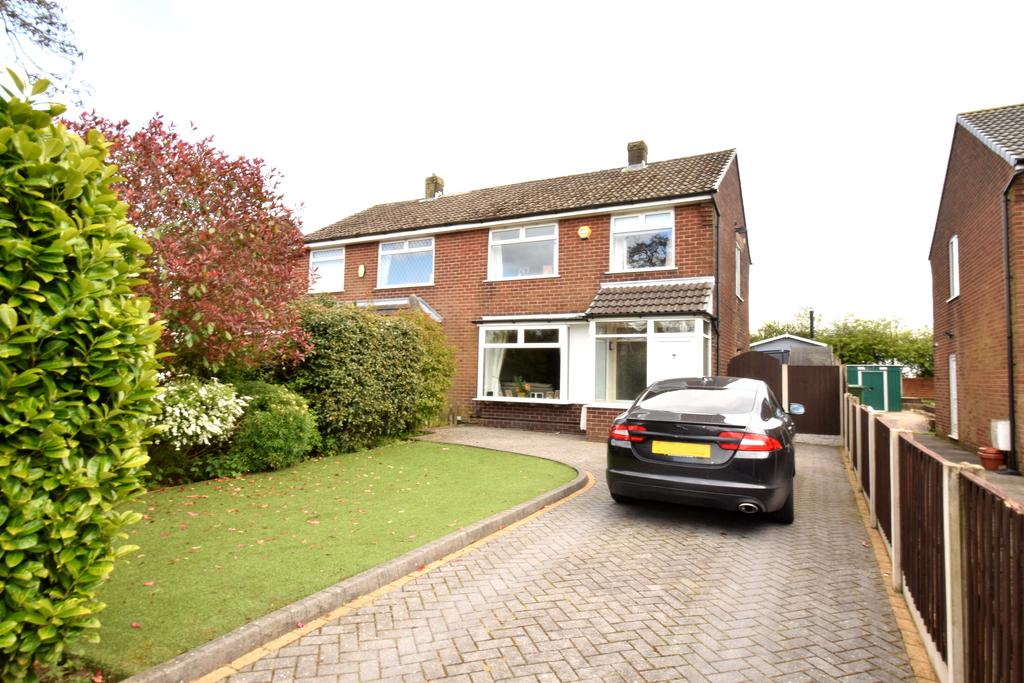 LEE BANK, WESTHOUGHTON, BOLTON BL5 3 bed semidetached house £209,950