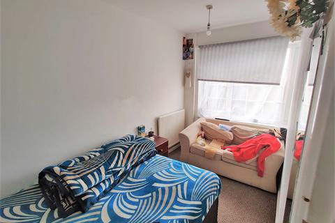 22 Keats Close, Hayes, UB4 0QU