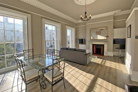 Flat 4, 8 Evesham Road, Cheltenham, GL52 2AB