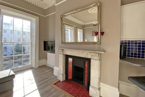 Flat 4, 8 Evesham Road, Cheltenham, GL52 2AB