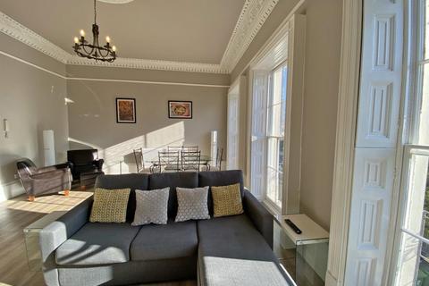 Flat 4, 8 Evesham Road, Cheltenham, GL52 2AB