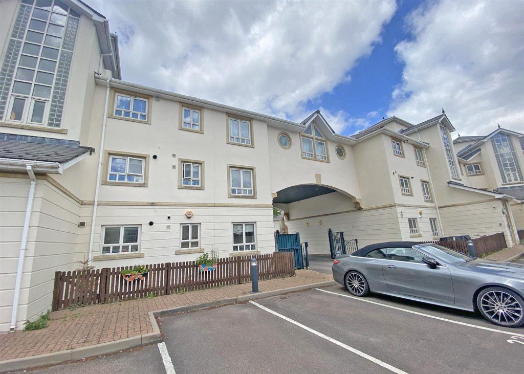 Sherborne Street, Cheltenham 3 bed flat £249,950