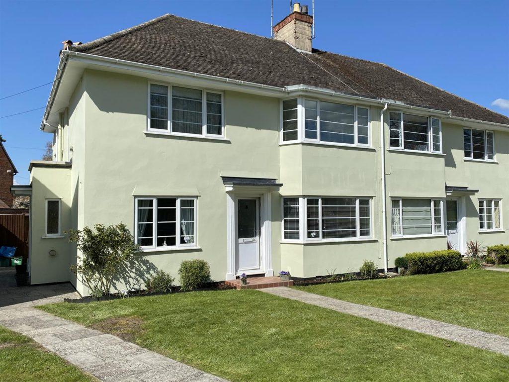 Evesham Road, Cheltenham 2 bed flat £275,000