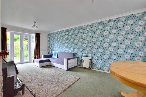 40 Bryant Close, Nettlestead, Maidstone, ME18 5EX