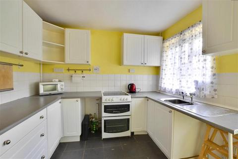40 Bryant Close, Nettlestead, Maidstone, ME18 5EX