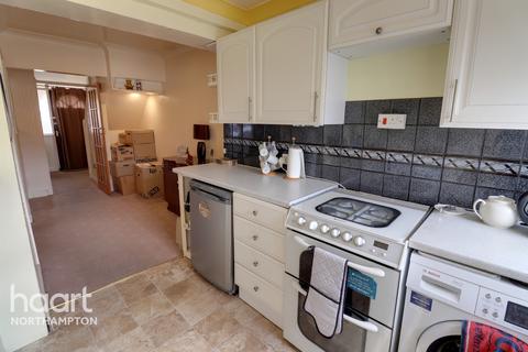 33 Currie Road, Northampton, NN2 6HG