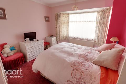 33 Currie Road, Northampton, NN2 6HG