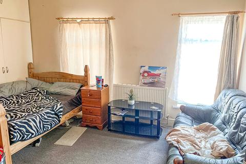 116 Park Street, Grimsby, DN32 7NT
