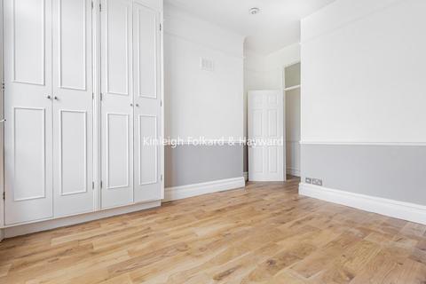 89a Arran Road, London, SE6 2LS