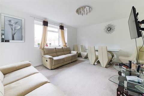 9 Ricards Road, London, SW19 7ES