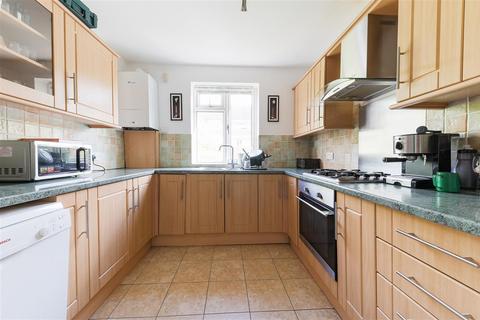 9 Ricards Road, London, SW19 7ES