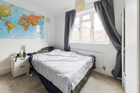 9 Ricards Road, London, SW19 7ES