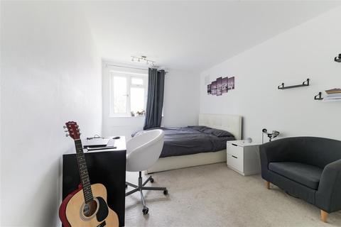 9 Ricards Road, London, SW19 7ES
