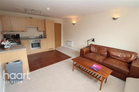 2 bedroom flat to rent, Alexandra House